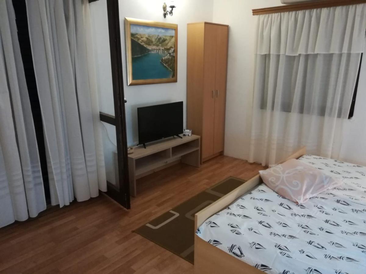 Raslina Sun Apartment Zewnętrze zdjęcie