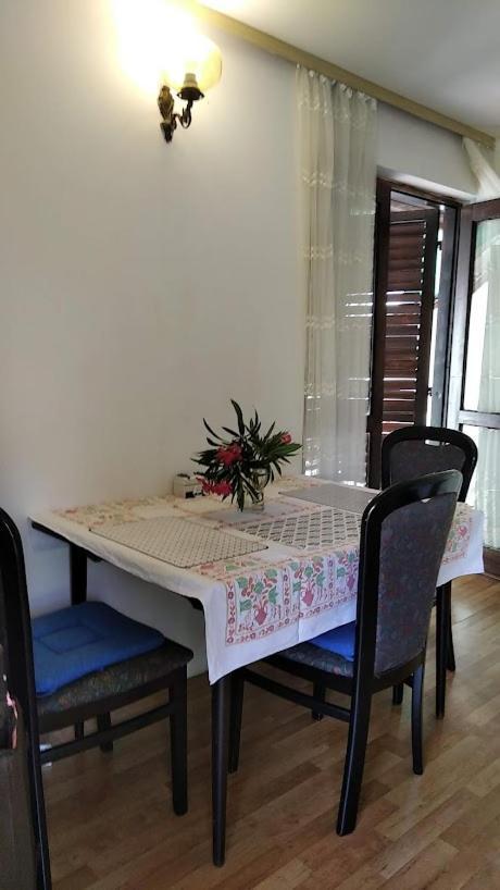 Raslina Sun Apartment Zewnętrze zdjęcie