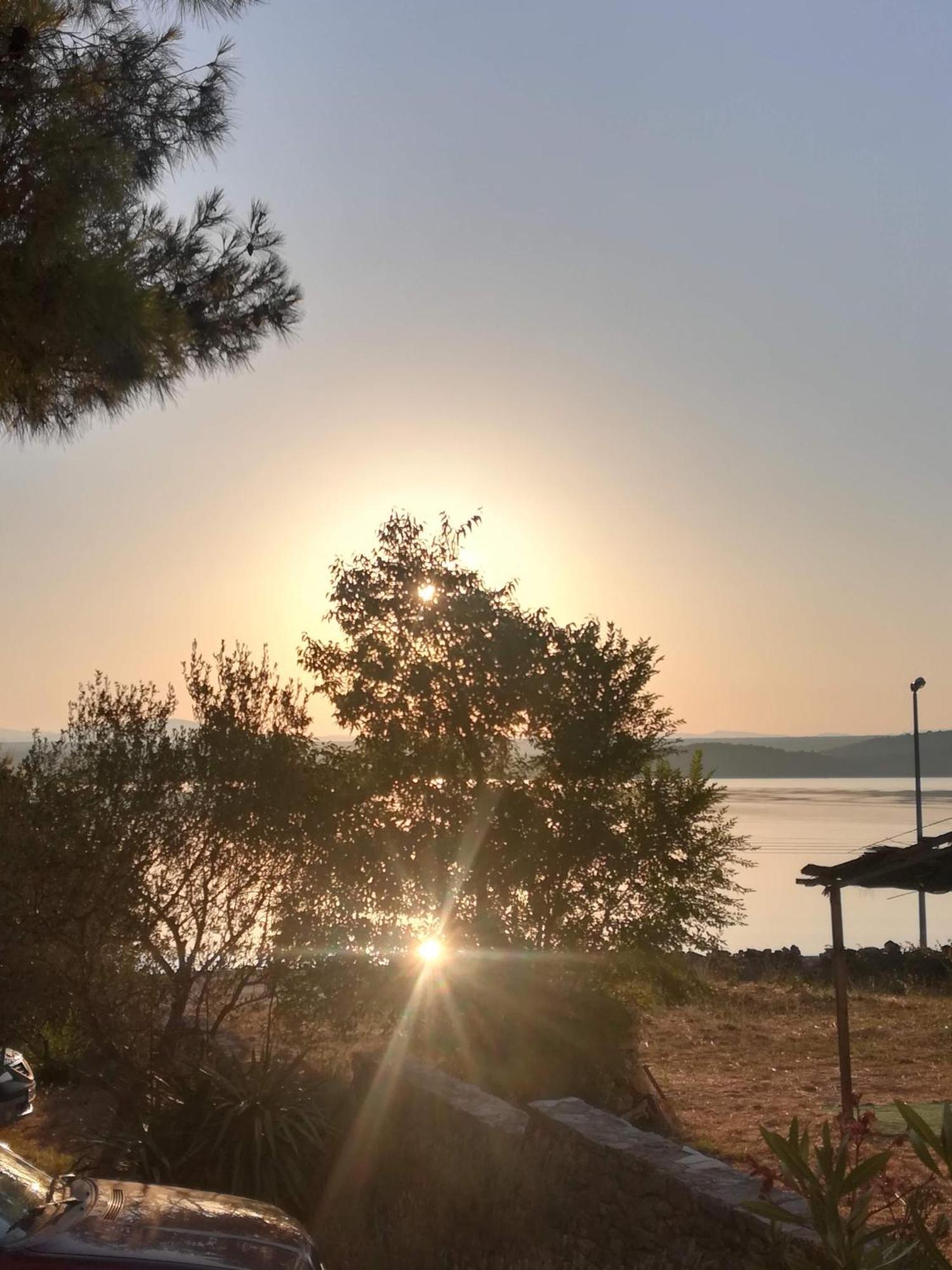 Raslina Sun Apartment Zewnętrze zdjęcie