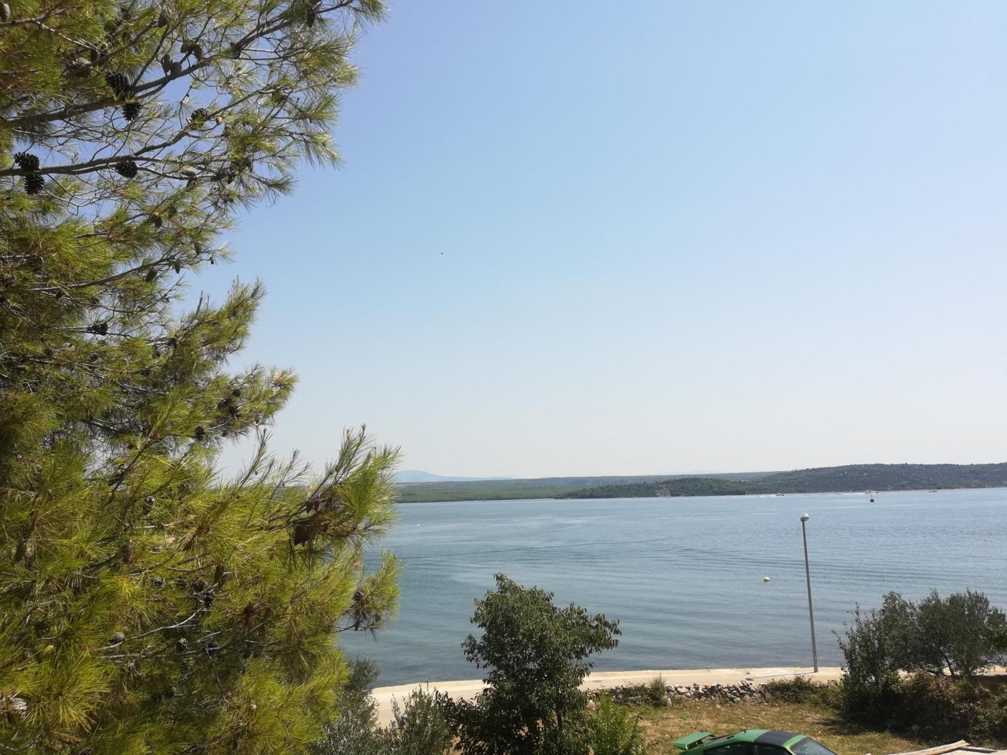 Raslina Sun Apartment Zewnętrze zdjęcie