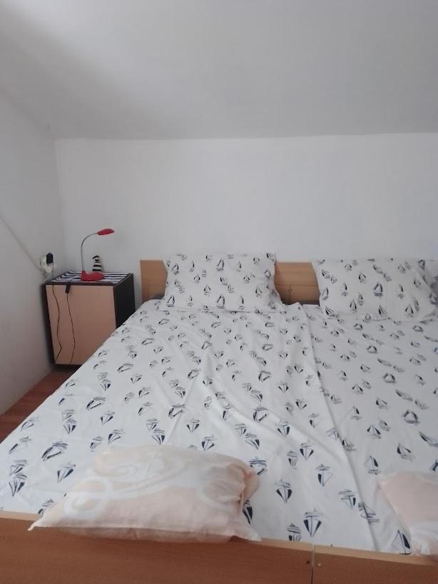 Raslina Sun Apartment Zewnętrze zdjęcie